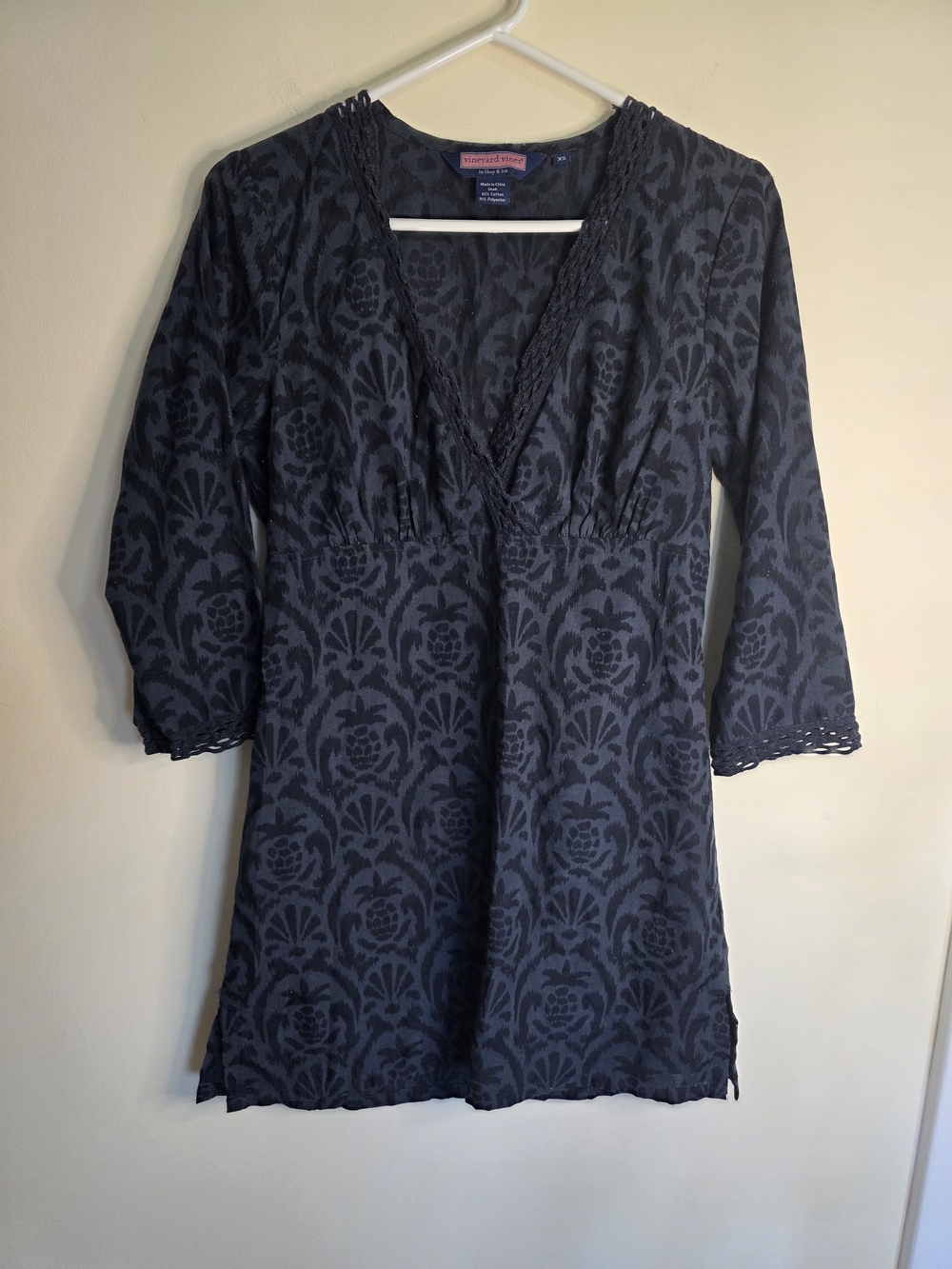 Vineyard Vines Navy and Dark Blue Floral V-Neck Tunic Coverup